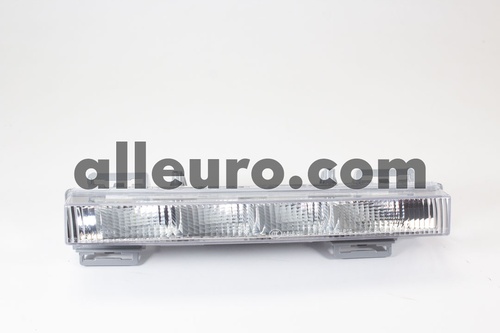 ULO Right Daytime Running Light 2049065501 2011002