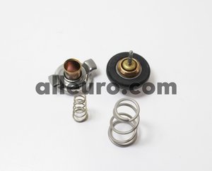 OEM Engine Coolant Thermostat LR005765