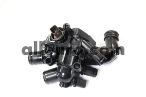 CRP Engine Coolant Thermostat Housing Assembly 11538699290